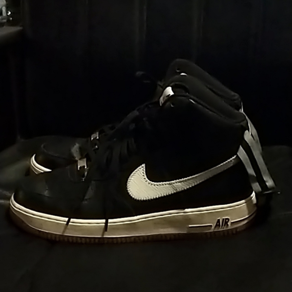 Nike air force once high top white and black